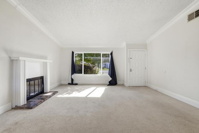 8054 Pegler Way, Sacramento, CA 95823