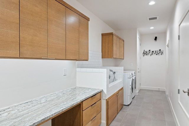 405 Spicewood Trails DR, Spicewood, TX 78669