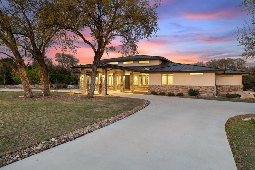 405 Spicewood Trails DR, Spicewood, TX 78669