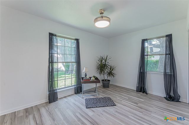 704 W Mary Jane Drive, Killeen, TX 76541