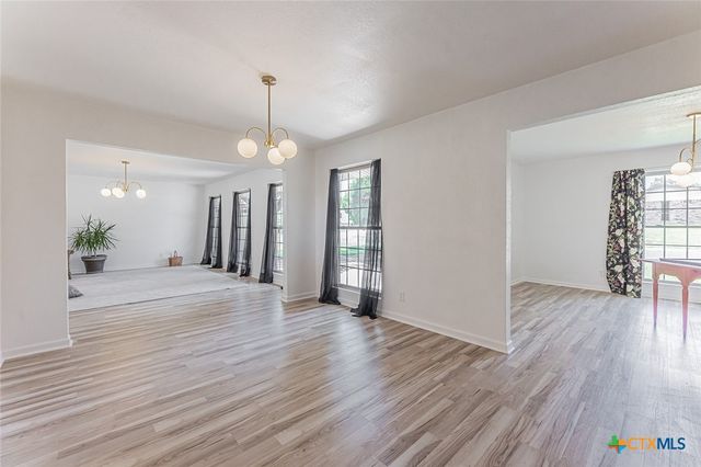 704 W Mary Jane Drive, Killeen, TX 76541