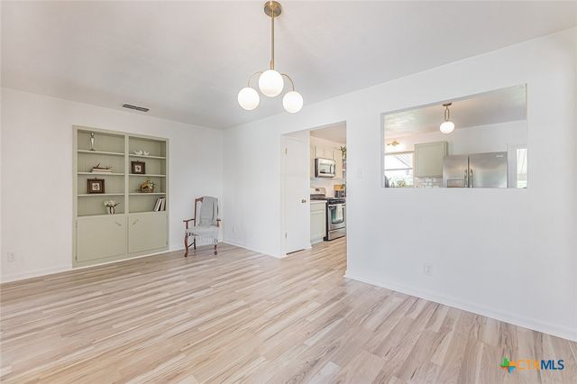 704 W Mary Jane Drive, Killeen, TX 76541