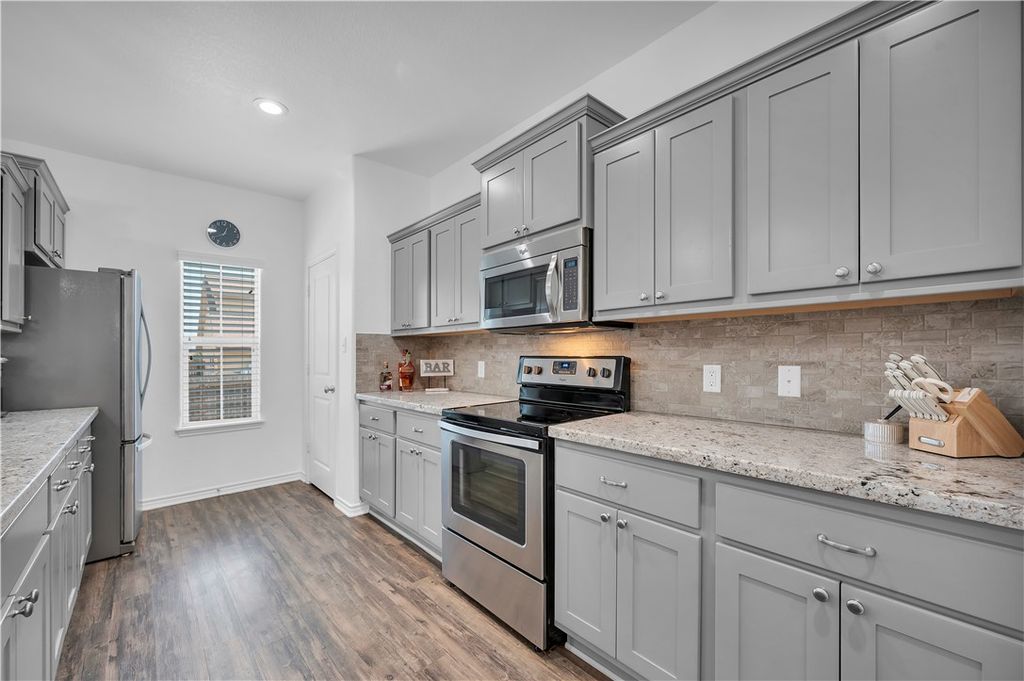 3431 Summerway Drive, College Station, TX 77845 — photo 2