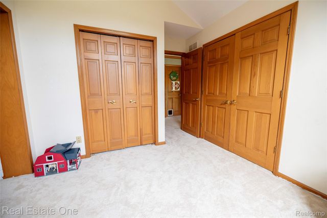 11514 Kings Knight Circle, Grand Blanc, MI 48439