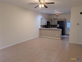 1221 W Hopkins Street 13, San Marcos, TX 78666