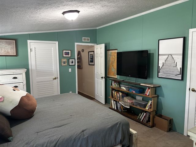 1281 64th Street, Fennville, MI 49408