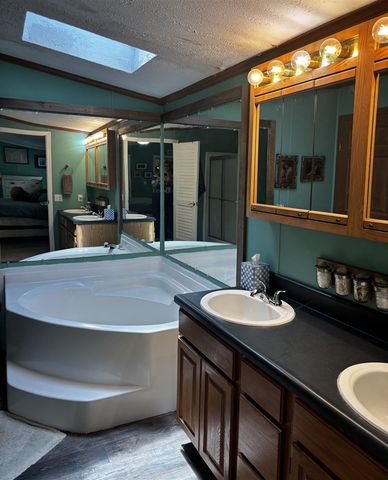 1281 64th Street, Fennville, MI 49408