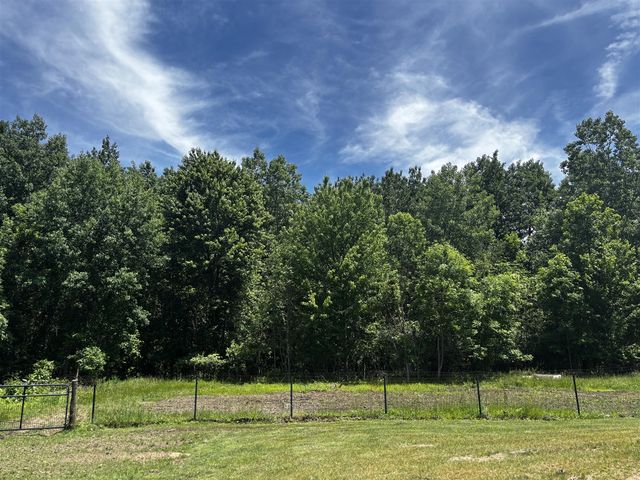 1281 64th Street, Fennville, MI 49408