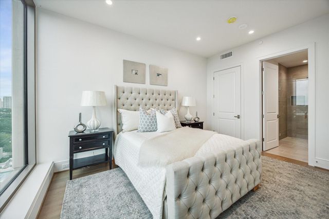 5656 San Felipe Street 506, Houston, TX 77056