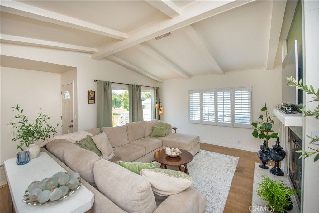 Image 10 of property listing at 2275 W 25th Street 12, San Pedro, CA 90732