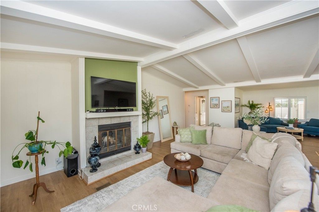 Image 11 of property listing at 2275 W 25th Street 12, San Pedro, CA 90732
