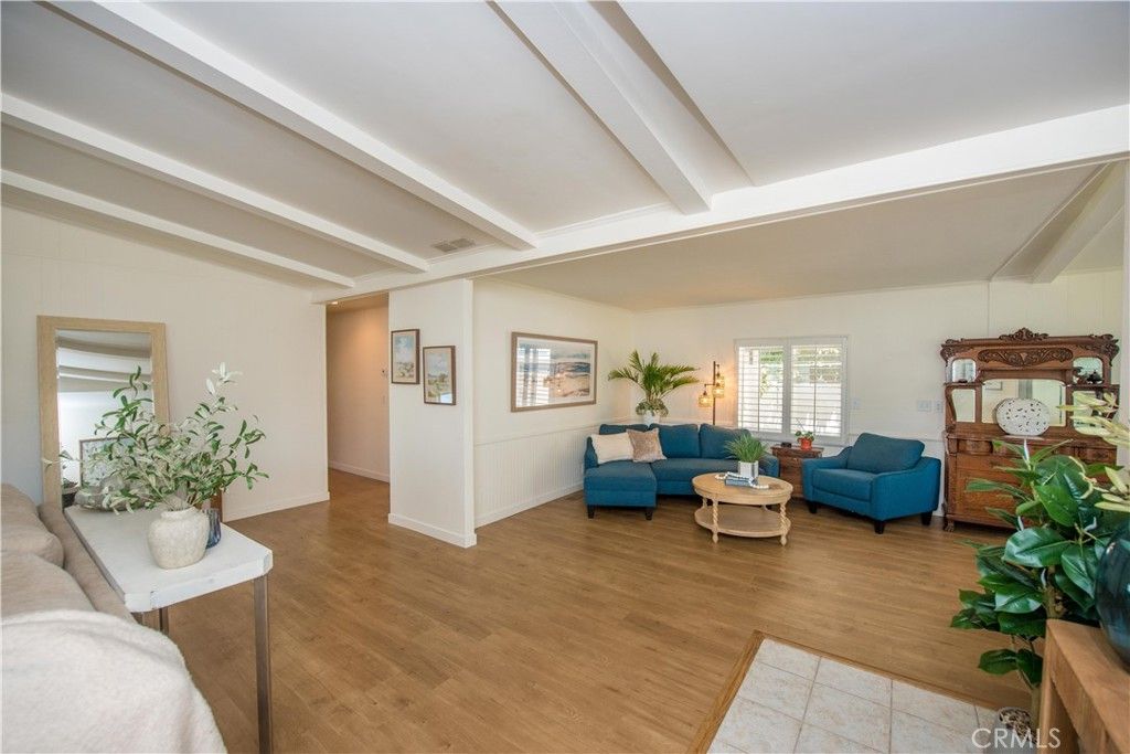 Image 15 of property listing at 2275 W 25th Street 12, San Pedro, CA 90732