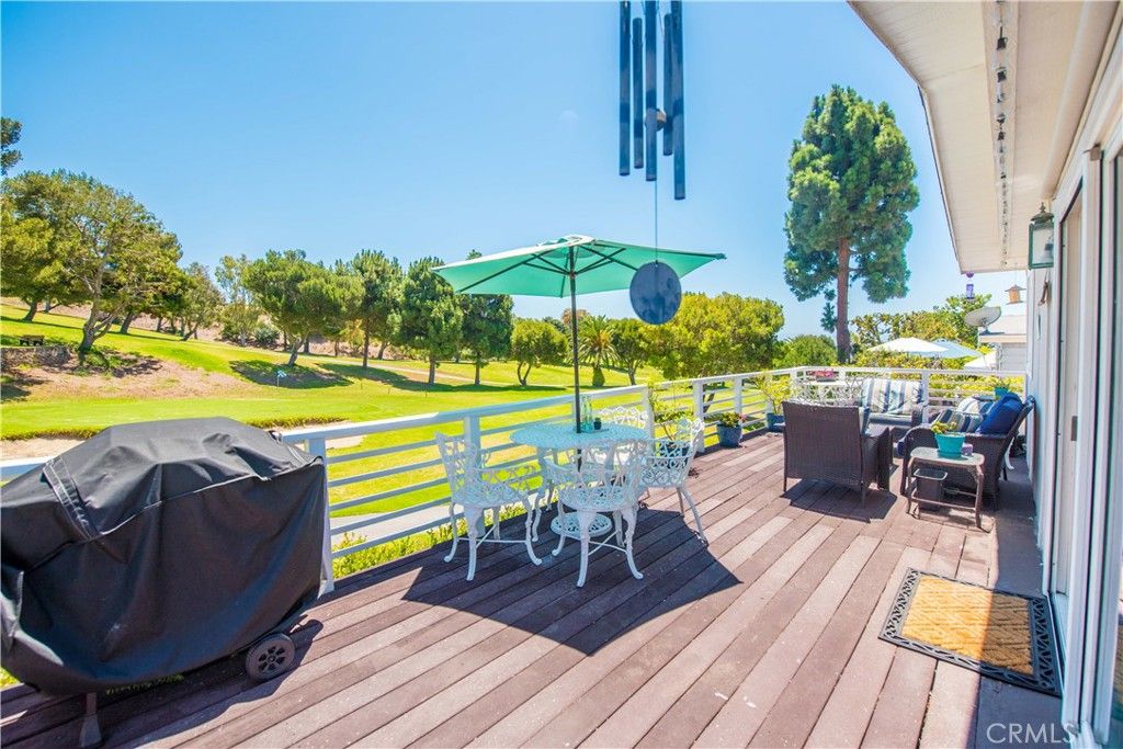 Image 3 of property listing at 2275 W 25th Street 12, San Pedro, CA 90732