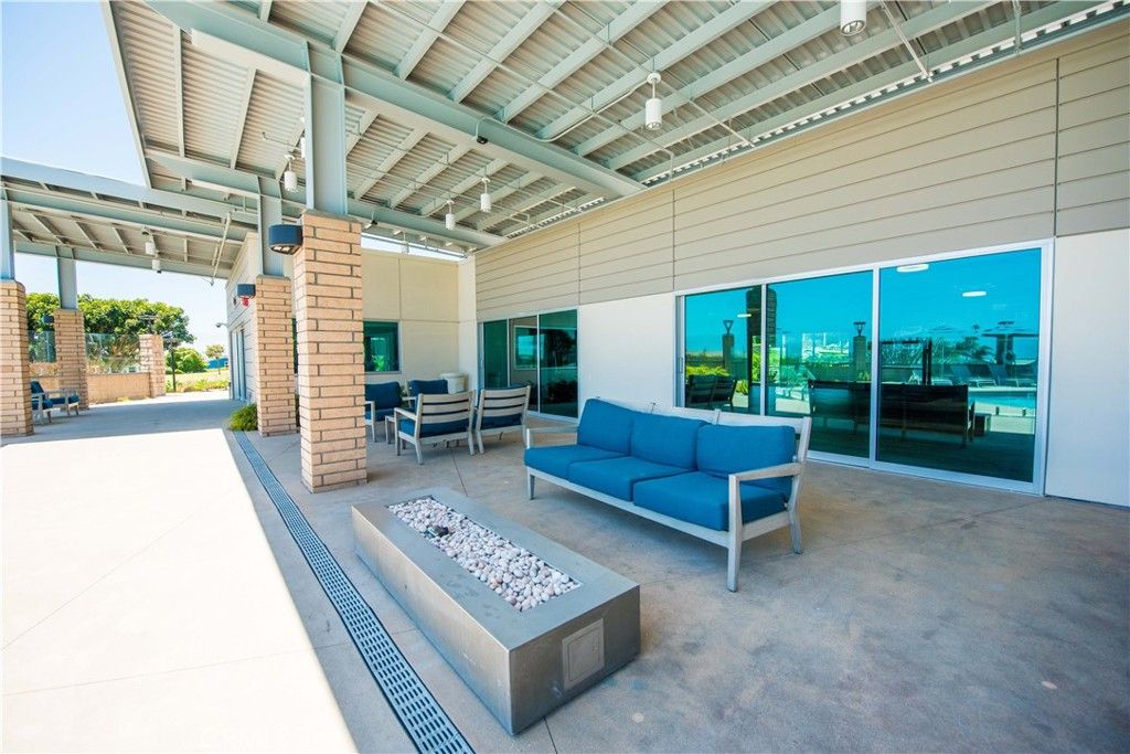 Image 59 of property listing at 2275 W 25th Street 12, San Pedro, CA 90732