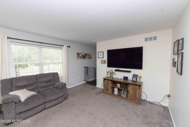 1217 Lawrence Avenue, Toms River, NJ 08757