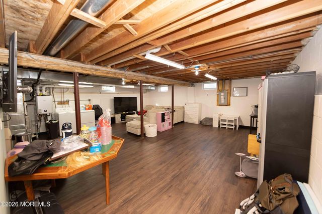 1217 Lawrence Avenue, Toms River, NJ 08757