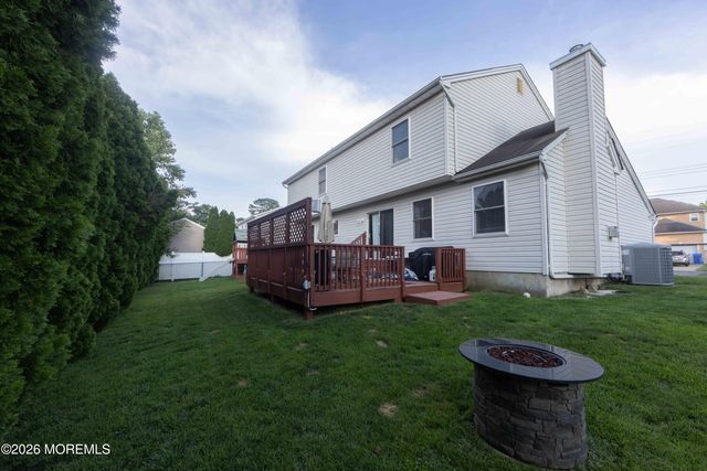 1217 Lawrence Avenue, Toms River, NJ 08757