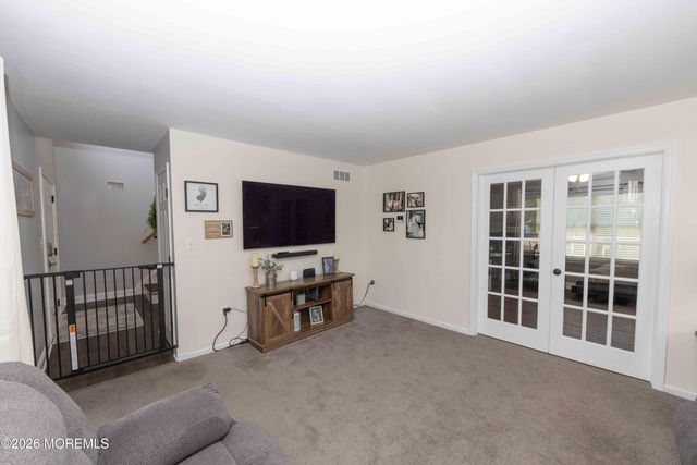 1217 Lawrence Avenue, Toms River, NJ 08757