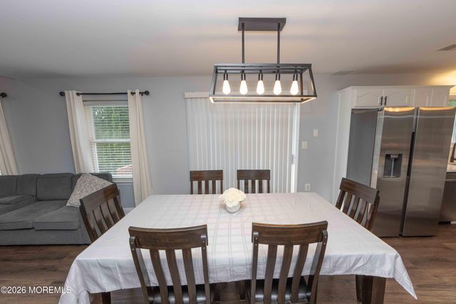 1217 Lawrence Avenue, Toms River, NJ 08757