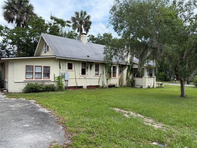 528 N ADELLE AVENUE, Deland, FL 32720