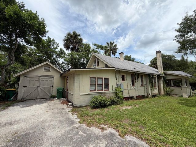 528 N ADELLE AVENUE, Deland, FL 32720