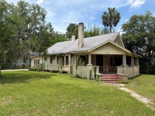 528 N ADELLE AVENUE, Deland, FL 32720