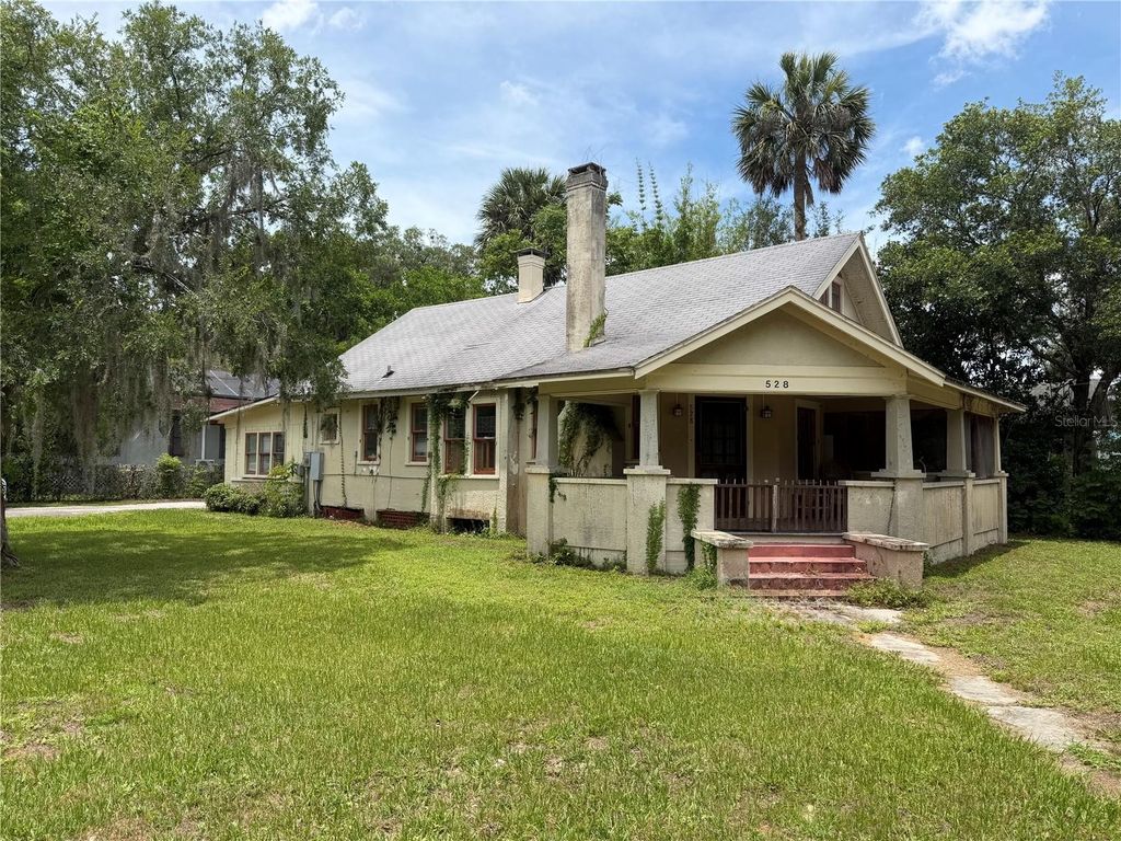 528 N ADELLE AVENUE, Deland, FL 32720