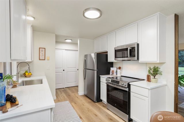 26763 Border Way NE, Kingston, WA 98346