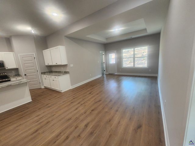 102 Silver Maple, Byron, GA 31008