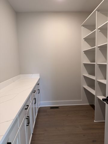 3917 Delzotto Drive, Murfreesboro, TN 37128