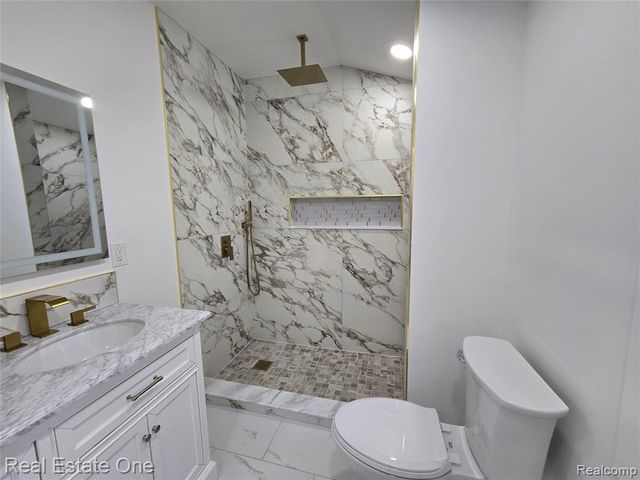 953 Kings Highway, Lincoln Park, MI 48146