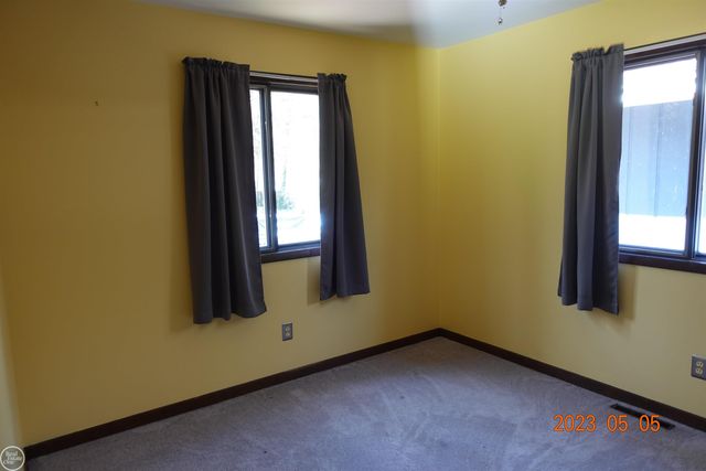 6925 AUTOMOBILE ROAD, Twin Lake, MI 49457