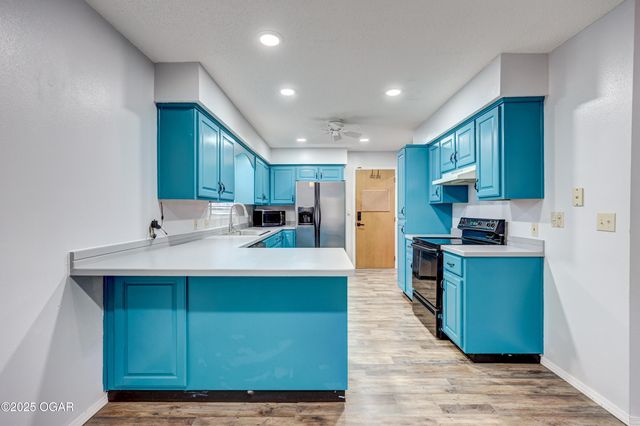 1422 W Macon Street, Carthage, MO 64836