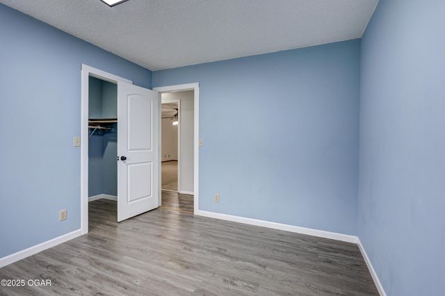 1422 W Macon Street, Carthage, MO 64836