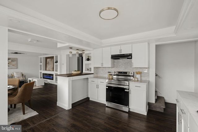 625 N LINCOLN ST, Palmyra, PA 17078