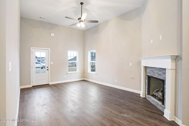 13915 Molly Madeline Lane, Olive Branch, MS 38654