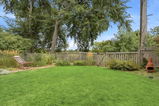 1264 Hoyt Avenue W, Saint Paul, MN 55108