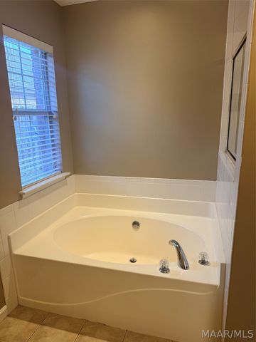8718 Wildbriar Lane, Montgomery, AL 36117