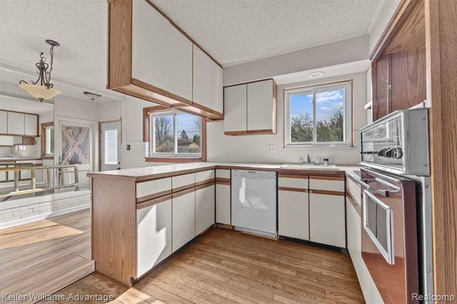 8735 Ringwood Drive, Commerce Twp, MI 48382