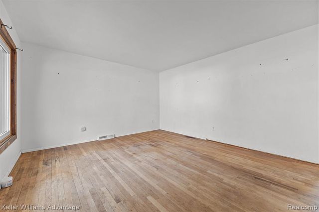 8735 Ringwood Drive, Commerce Twp, MI 48382