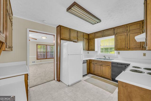 1601 Christopher Drive, Jonesboro, GA 30236