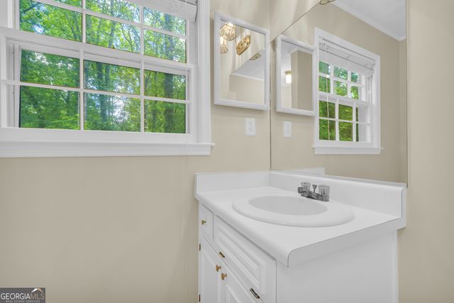 1601 Christopher Drive, Jonesboro, GA 30236