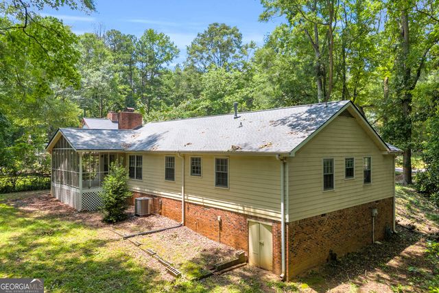 1601 Christopher Drive, Jonesboro, GA 30236
