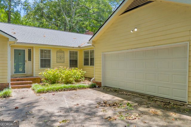1601 Christopher Drive, Jonesboro, GA 30236