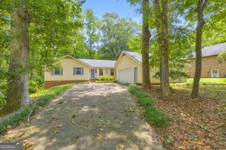 1601 Christopher Drive, Jonesboro, GA 30236
