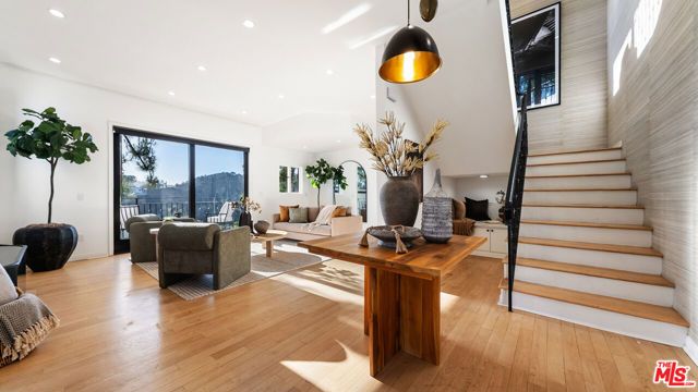 2591 Leicester Drive, Los Angeles, CA 90046