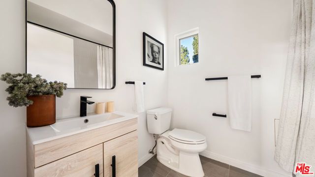 2591 Leicester Drive, Los Angeles, CA 90046