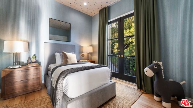 2591 Leicester Drive, Los Angeles, CA 90046