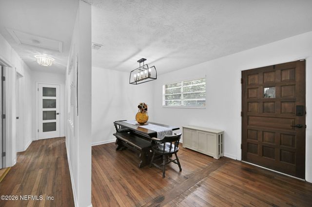 9038 COMMONWEALTH Avenue, Jacksonville, FL 32220