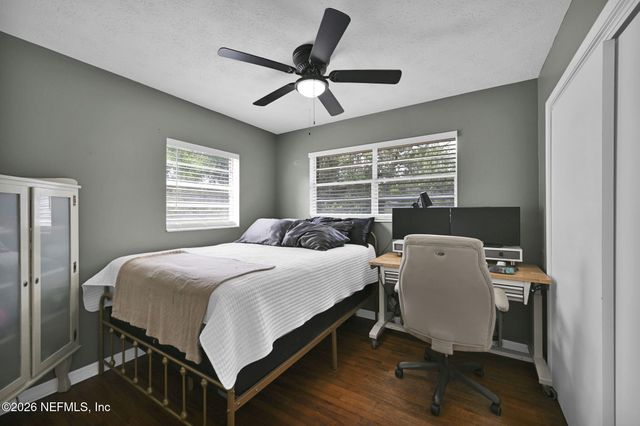 9038 COMMONWEALTH Avenue, Jacksonville, FL 32220